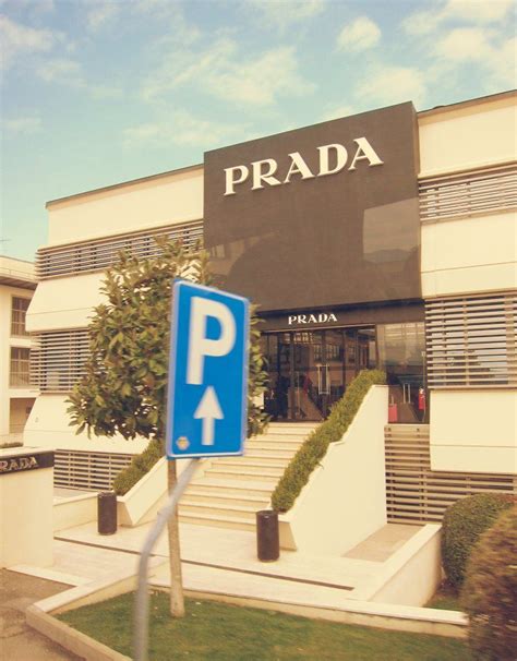 prada factory store florence.